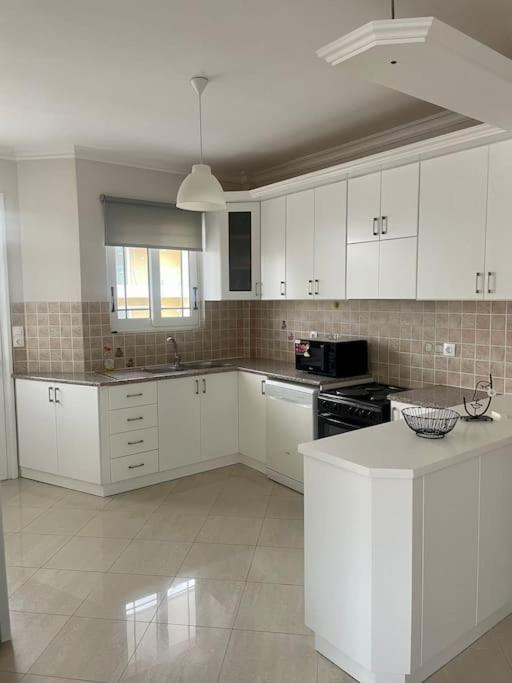 Mr. Sergio Apartment Ampavris Экстерьер фото